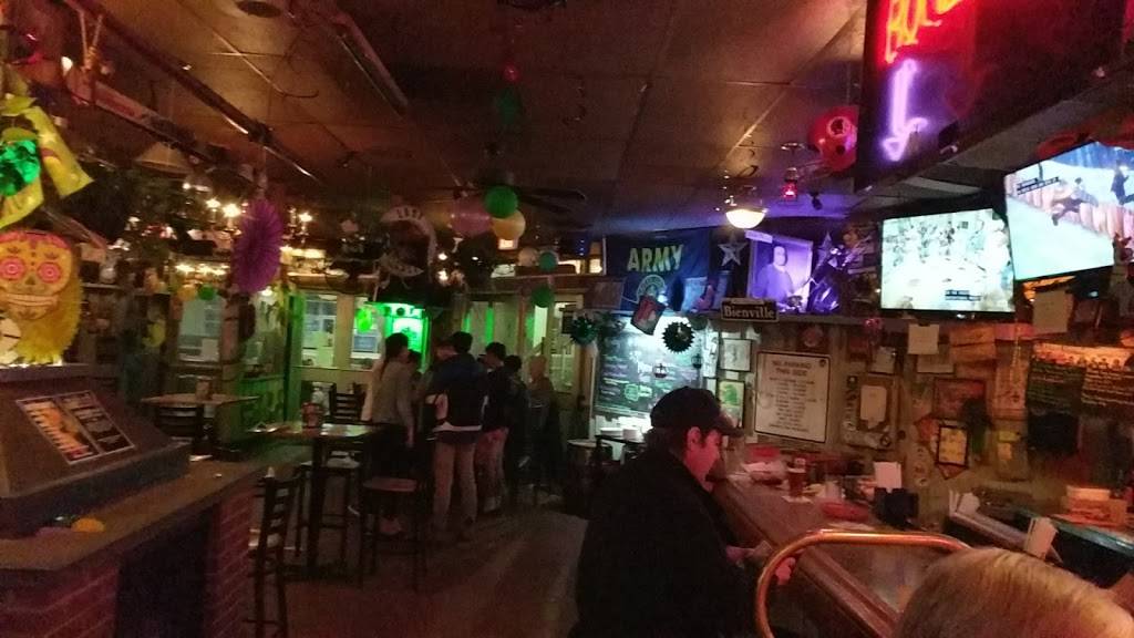 Fat Tuesdays | restaurant | 10673 Braddock Rd, Fairfax, VA 22032, USA | 7033855717 OR +1 703-385-5717