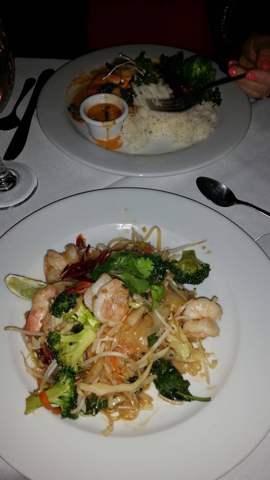 The Cafe | restaurant | 221 W Broad St, Bethlehem, PA 18018, USA | 6108661686 OR +1 610-866-1686