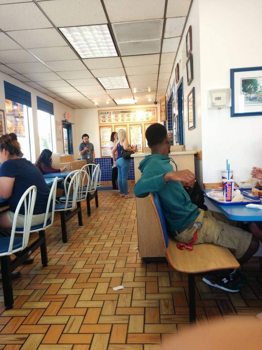 Bakers Drive-Thru | restaurant | 1791 N Mt Vernon Ave, Colton, CA 92324, USA | 9098845233 OR +1 909-884-5233