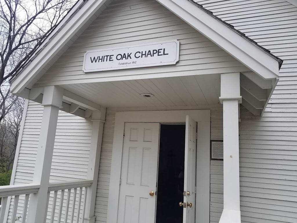 Strouds Oak Ridge Manor | restaurant | 5410 NE Oak Ridge Dr, Kansas City, MO 64119, USA | 8164549600 OR +1 816-454-9600