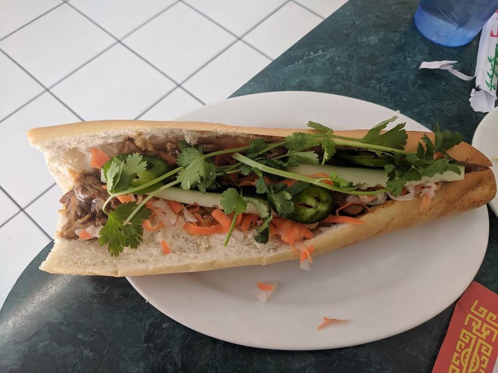 VN Dish | restaurant | 127 N McKinley St #103, Corona, CA 92879, USA | 9513400342 OR +1 951-340-0342