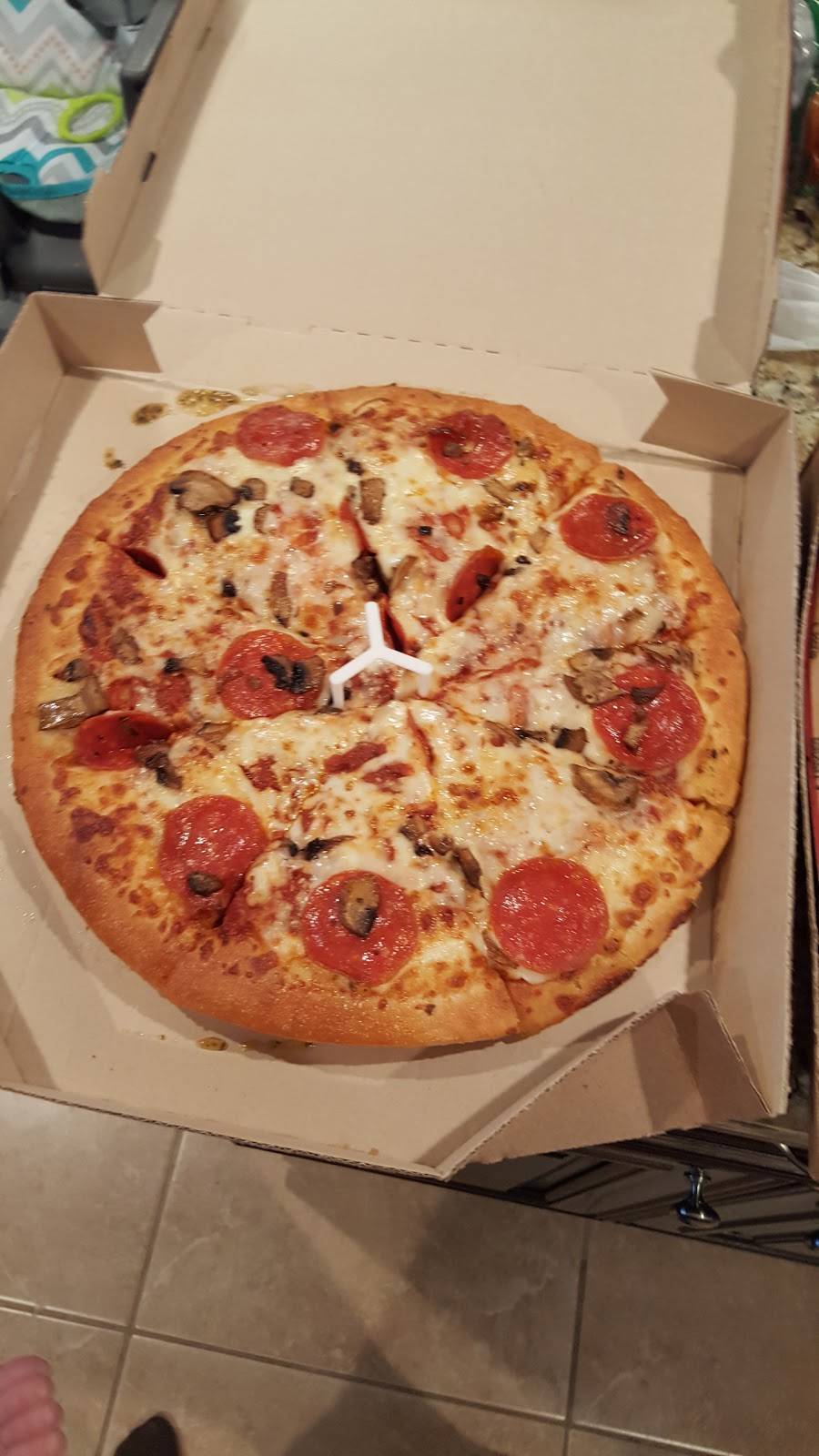 Pizza Hut | meal takeaway | 9643 1st View St, Norfolk, VA 23503, USA | 7575319999 OR +1 757-531-9999