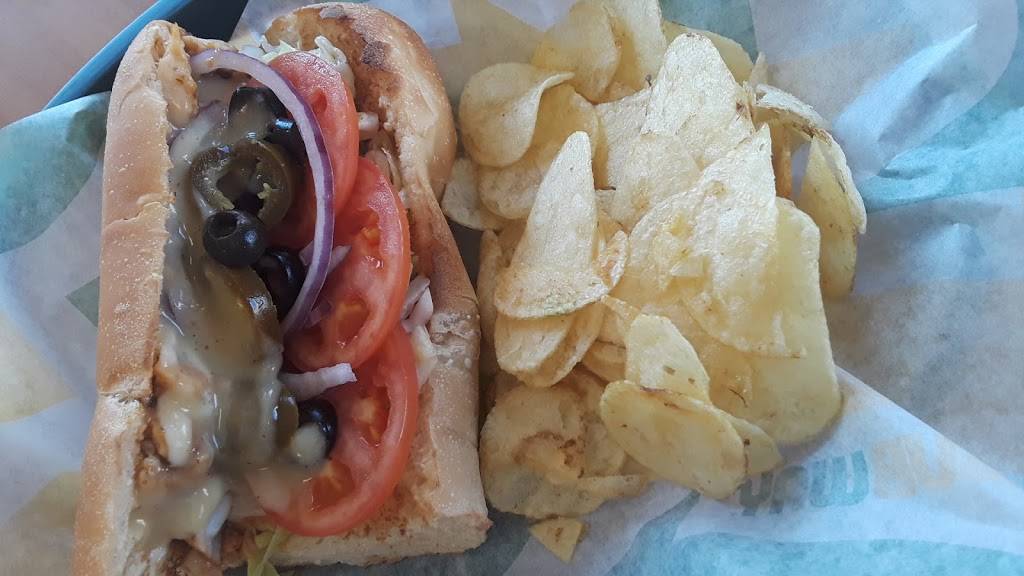 Subway Restaurants | restaurant | 1105 Horseblock Road, Farmingville, NY 11738, USA | 6313200856 OR +1 631-320-0856