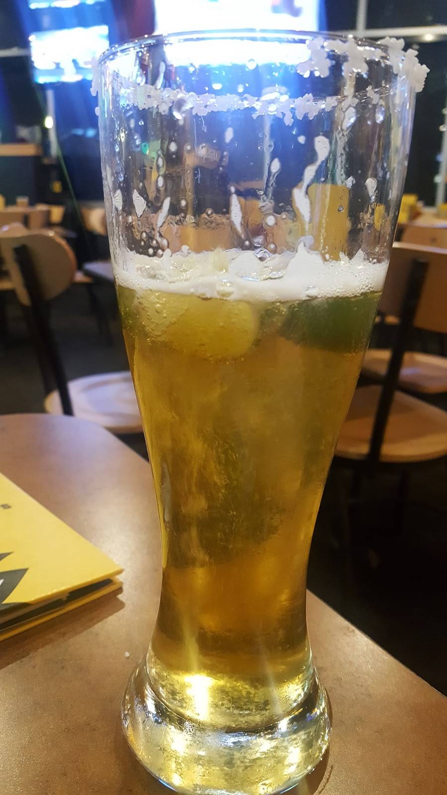 Buffalo Wild Wings | meal takeaway | 1617 Pleasonton Rd #101, Fort Bliss, TX 79916, USA | 9155662999 OR +1 915-566-2999