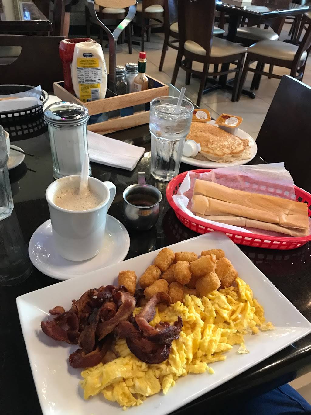 El Rinconcito Latino | meal delivery | 12899 SW 42nd St, Miami, FL 33175, USA | 3052202960 OR +1 305-220-2960