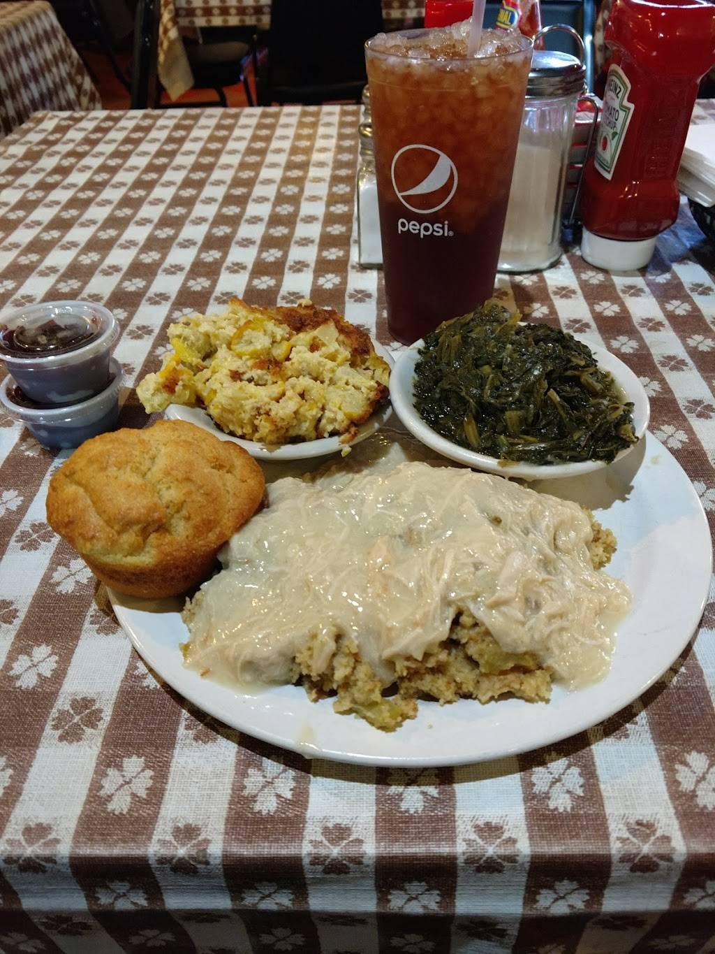 Pelham Diner | restaurant | 2147 Pelham Pkwy, Pelham, AL 35124, USA | 2057333756 OR +1 205-733-3756