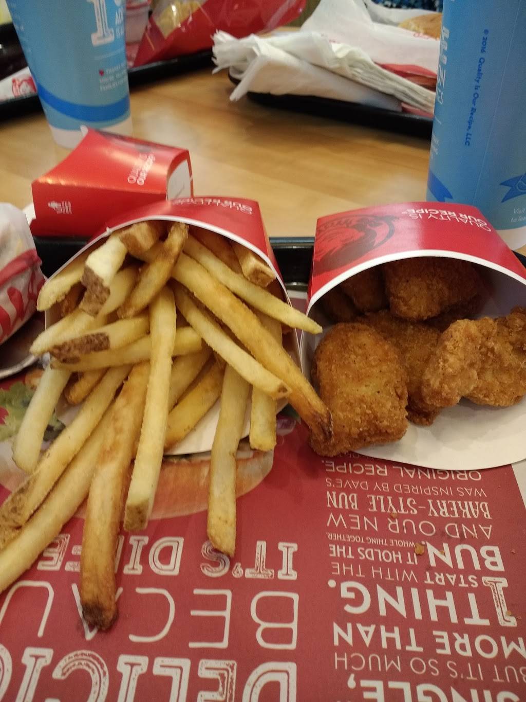 Wendys | restaurant | 31 Towne Center Dr, West Leechburg, PA 15656, USA | 7248458412 OR +1 724-845-8412