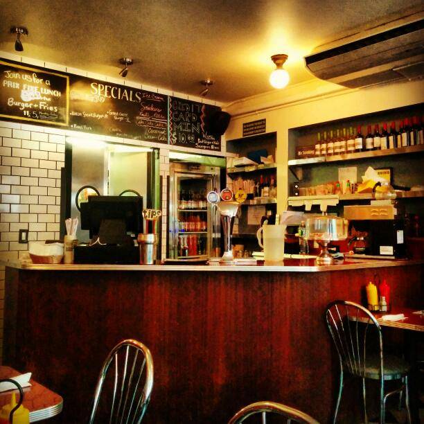 Dutch Boy Burger | restaurant | 766 Franklin Ave, Brooklyn, NY 11238, USA | 7182300293 OR +1 718-230-0293