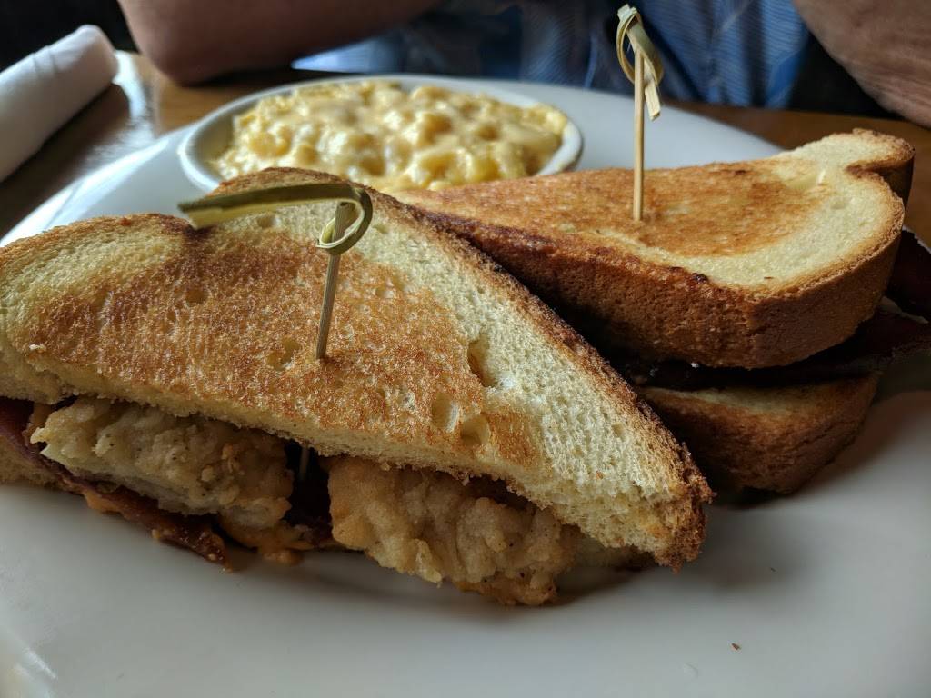 Corner 16 | restaurant | 1640 Bob Kirby Rd, Knoxville, TN 37931, USA | 8658019101 OR +1 865-801-9101