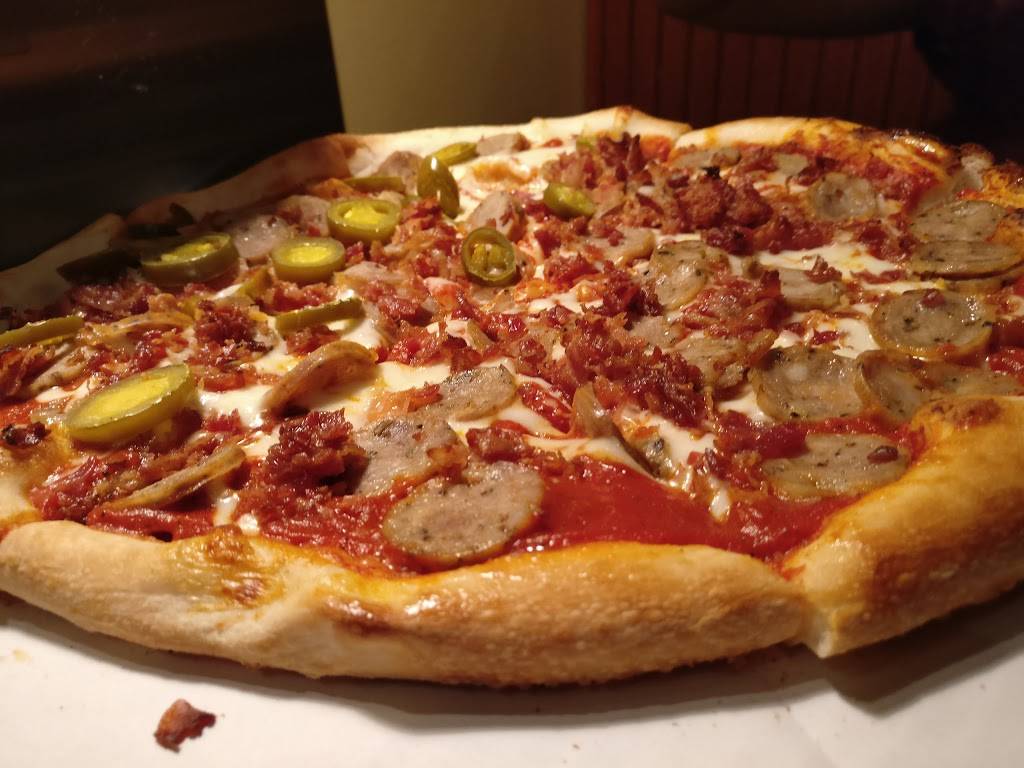 Deweys Pizza | meal takeaway | 559 North and South Rd, University City, MO 63130, USA | 3147263434 OR +1 314-726-3434