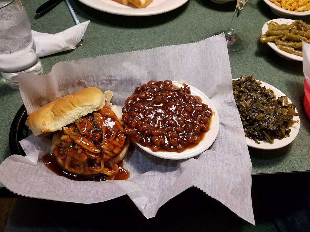 Neals Famous BBQ | restaurant | 202 N 3rd St, Hamilton, OH 45011, USA | 5137372783 OR +1 513-737-2783