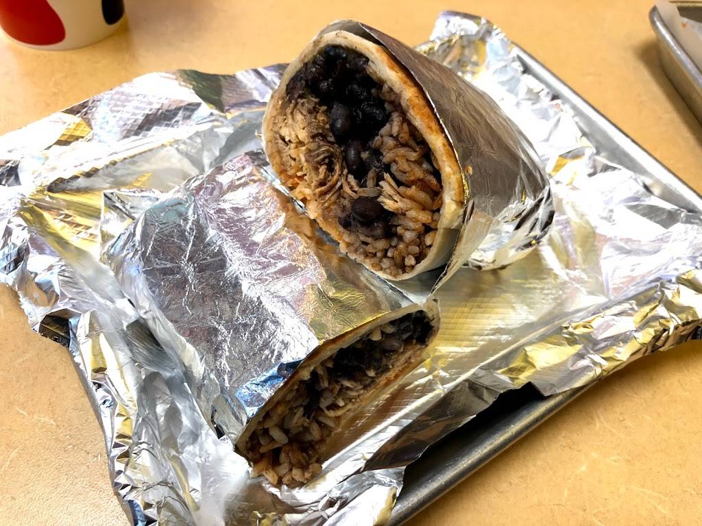 Salsas Southwest Grill | restaurant | 1156 Meriden-Waterbury Turnpike, Plantsville, CT 06479, USA | 8606216802 OR +1 860-621-6802