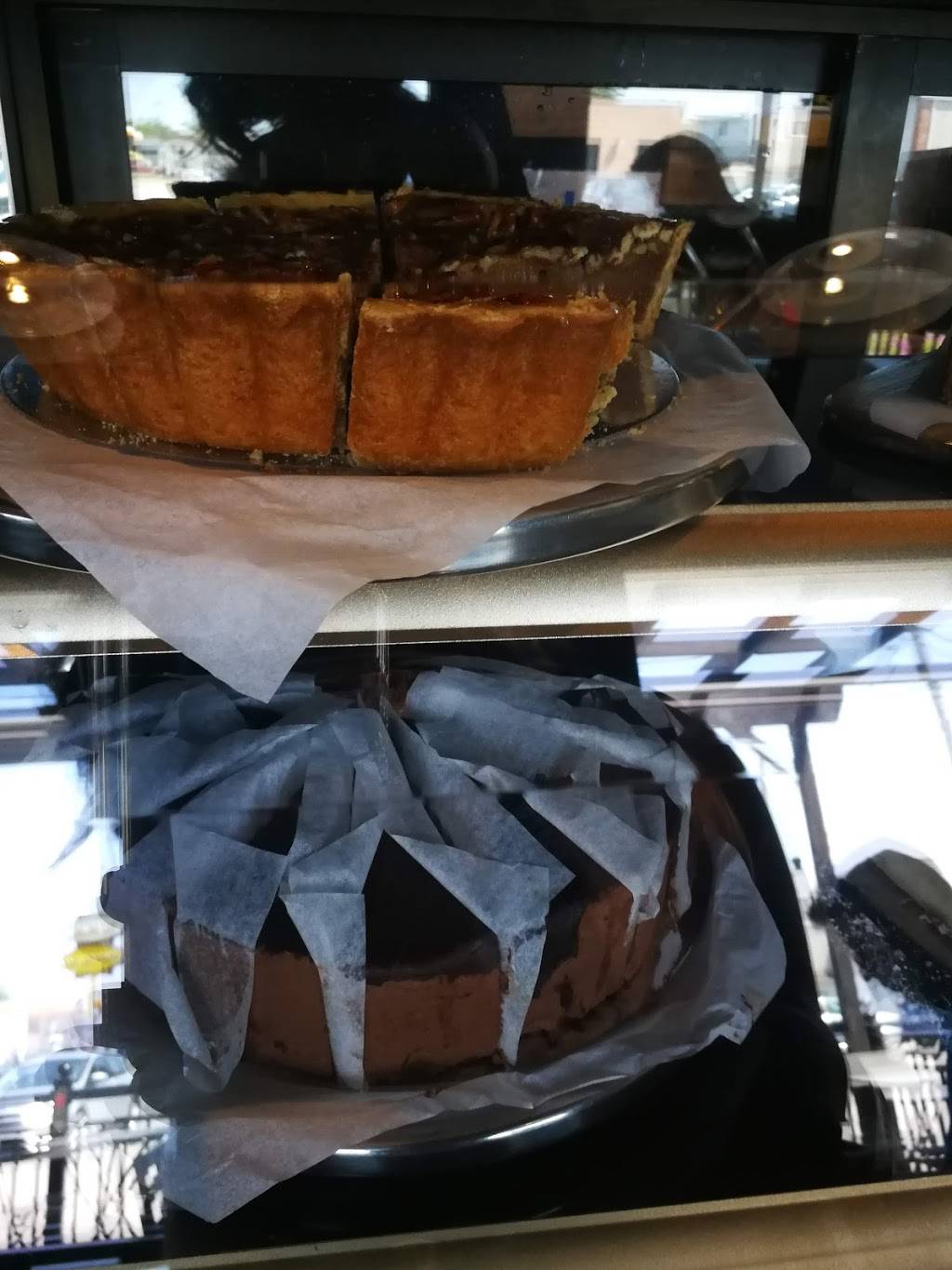 Kaffé Krème | cafe | 594 Boulevard Albiny Paquette, Mont-Laurier, QC J9L 1L5, Canada | 8194991444 OR +1 819-499-1444