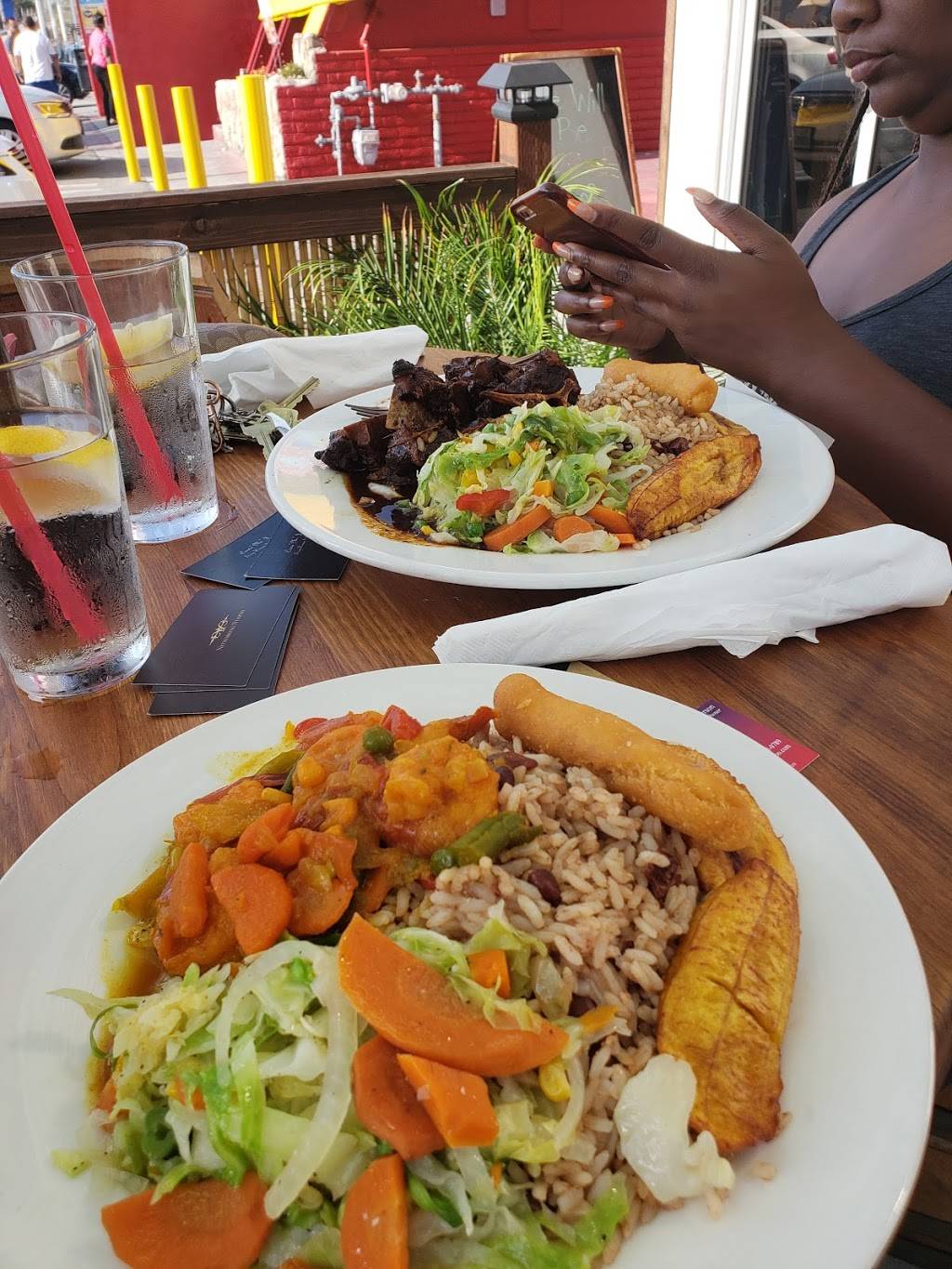 Little Kingston Jamaican Restaurant | restaurant | 4716 W Slauson Ave, Windsor Hills, CA 90056, USA | 3232955596 OR +1 323-295-5596