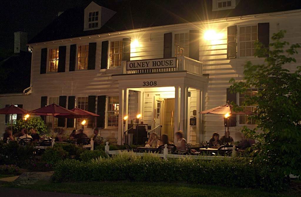 Ricciutis Kitchen | restaurant | 3308 Olney Sandy Spring Rd, Olney, MD 20832, USA | 3015703388 OR +1 301-570-3388