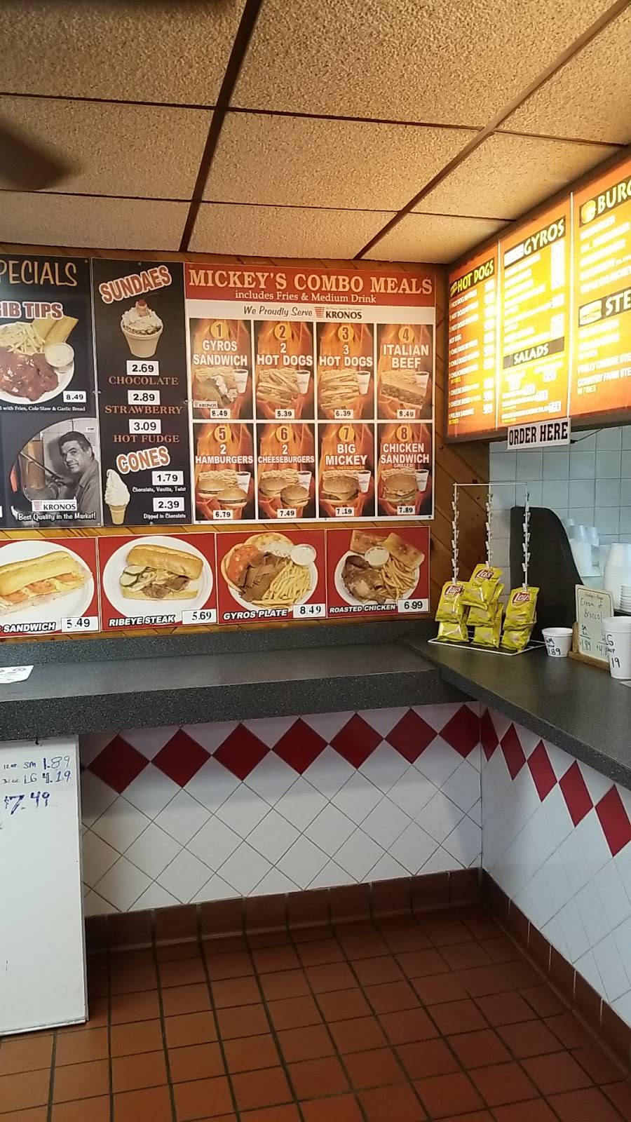 Mickeys Hot Dogs | restaurant | 6800 W 111th St, Worth, IL 60482, USA | 7083614055 OR +1 708-361-4055