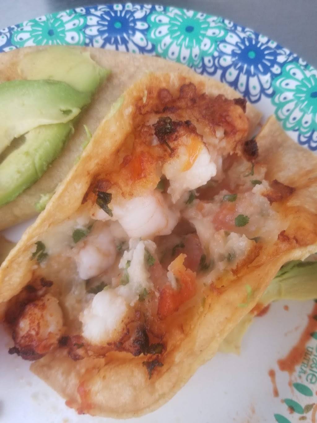 Mariscos El Pariente | restaurant | 160 El Camino Real, San Bruno, CA 94066, USA | 4152335175 OR +1 415-233-5175