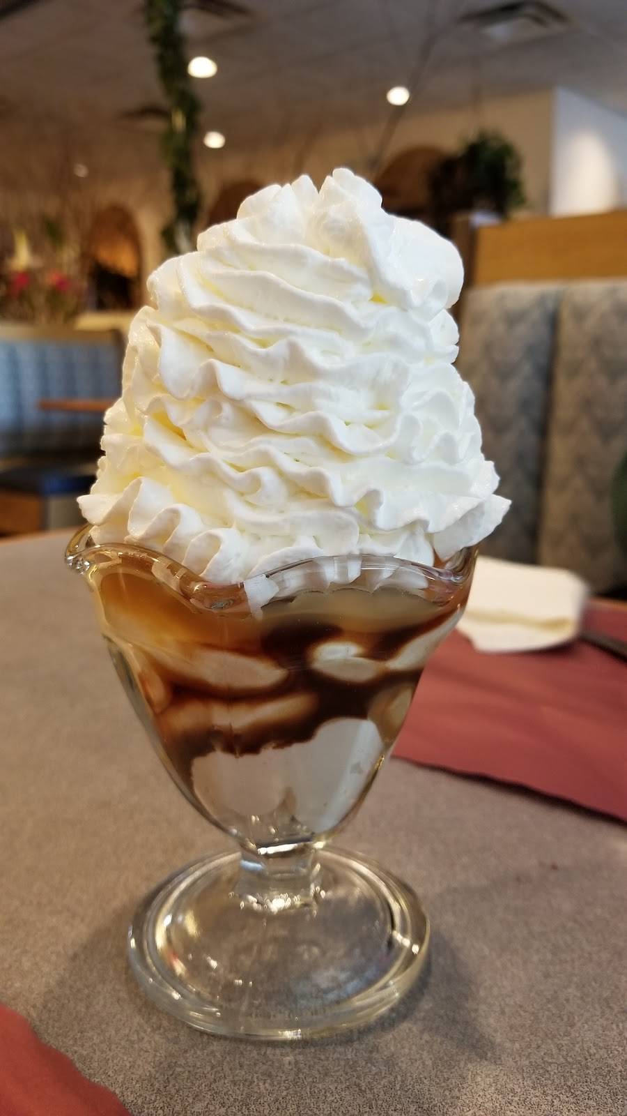 Zuccos Family Restaurant | restaurant | 451 Dalton Ave, Pittsfield, MA 01201, USA | 4134438112 OR +1 413-443-8112