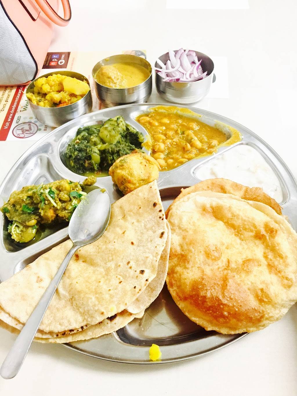 Deedees | restaurant | 341 Lafayette St #101, Santa Clara, CA 95050, USA | 4082610568 OR +1 408-261-0568