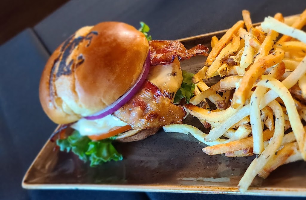 Iron Horse Bar and Grill | restaurant | 5317 W 151st St, Leawood, KS 66224, USA | 9137016943 OR +1 913-701-6943