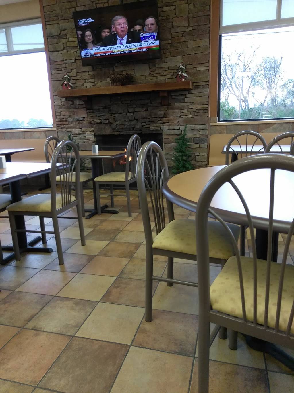 Jacks | restaurant | 425 Fieldstown Rd, Gardendale, AL 35071, USA | 2056310702 OR +1 205-631-0702