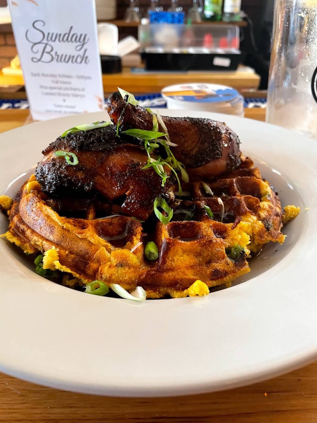 Crimson Oak Restaurant & Pub | restaurant | 51 N Madison Ave, North Vernon, IN 47265, USA | 8123526969 OR +1 812-352-6969