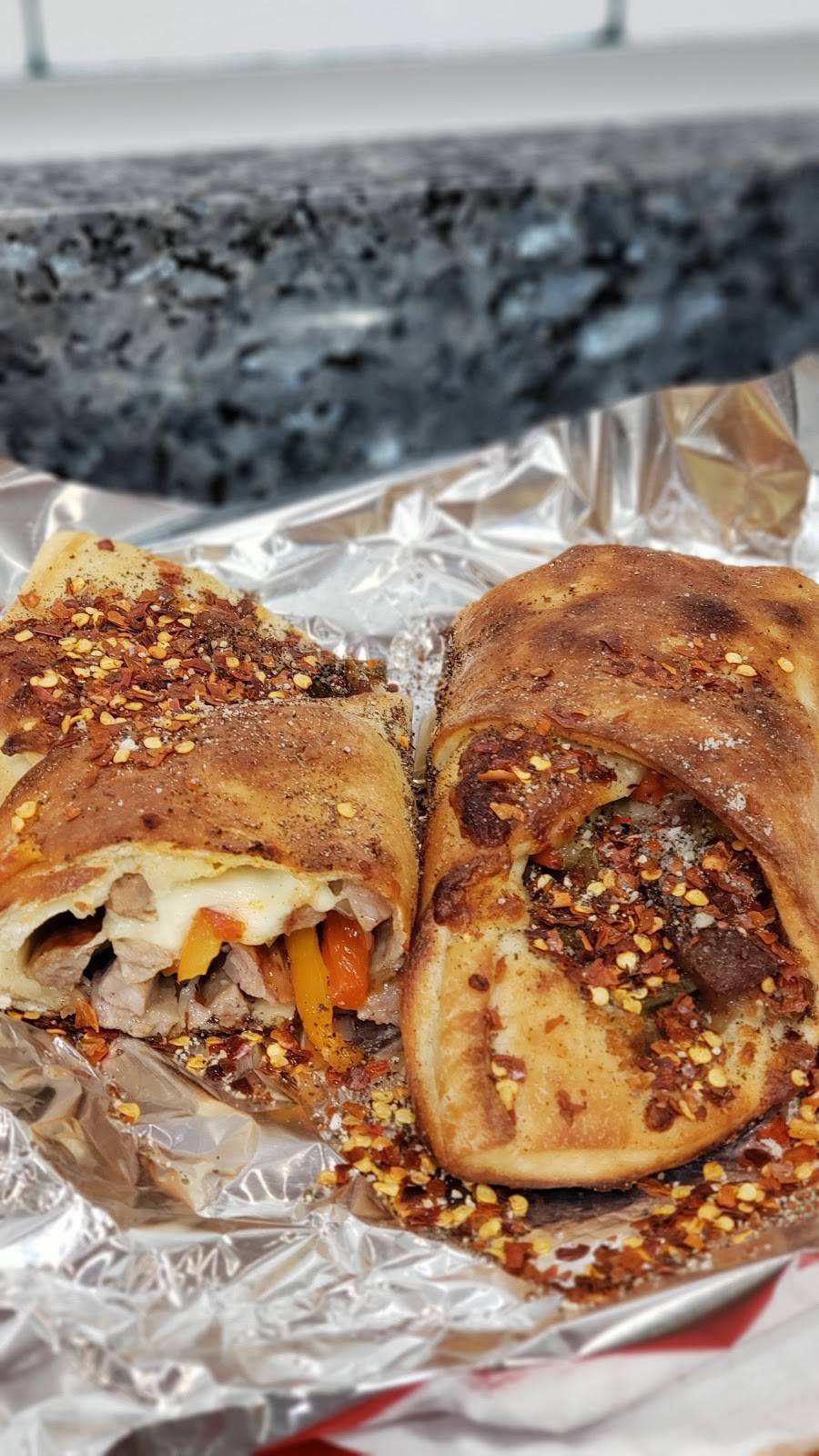 Moes Southwest Grill | restaurant | 1 Penn Plaza (LIRR Level, New York, NY 10010, USA | 2125947817 OR +1 212-594-7817