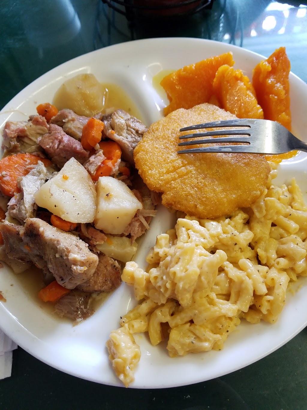 Gregs Fine Foods | restaurant | 1310 E 9th St, Texarkana, AR 71854, USA | 8707747427 OR +1 870-774-7427