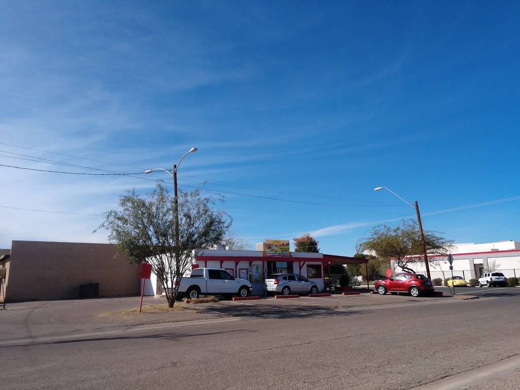 Nicos Mexican Food | restaurant | 919 N Main St, Eloy, AZ 85131, USA | 5204661911 OR +1 520-466-1911