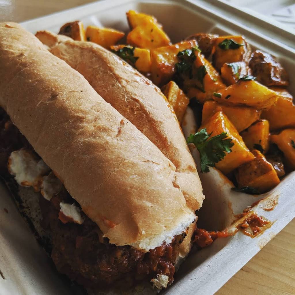 Saffron De Twah | restaurant | 7636 Gratiot Ave, Detroit, MI 48213, USA | 5863596138 OR +1 586-359-6138