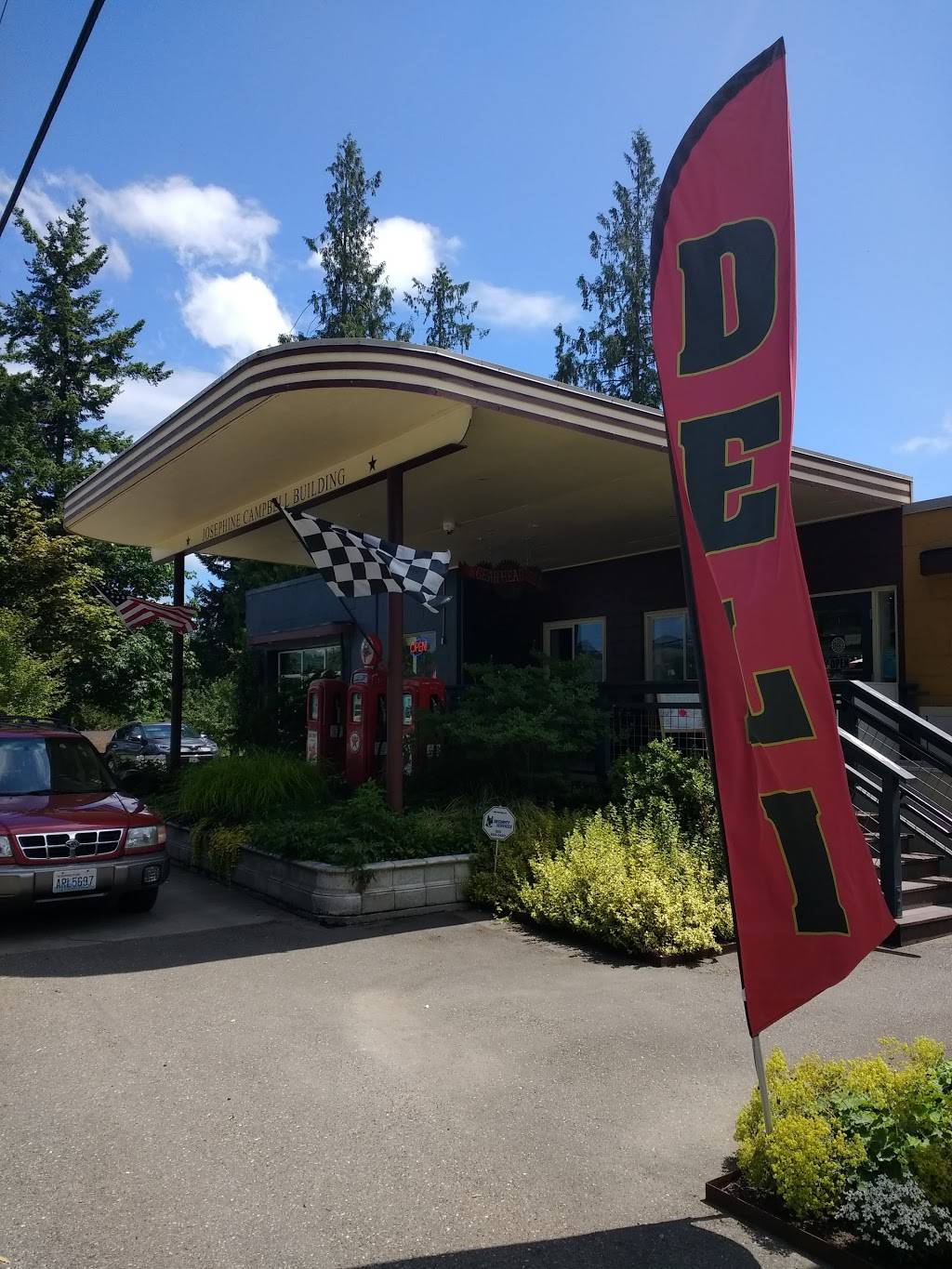 Gear Head Deli | restaurant | 294963 US-101, Quilcene, WA 98376, USA | 3603013244 OR +1 360-301-3244