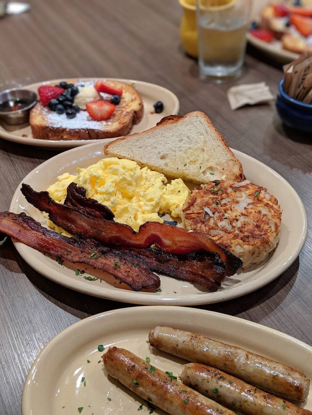 Snooze an A.M. Eatery | restaurant | 1305 N Loop 1604 W, San Antonio, TX 78258, USA | 2109625520 OR +1 210-962-5520