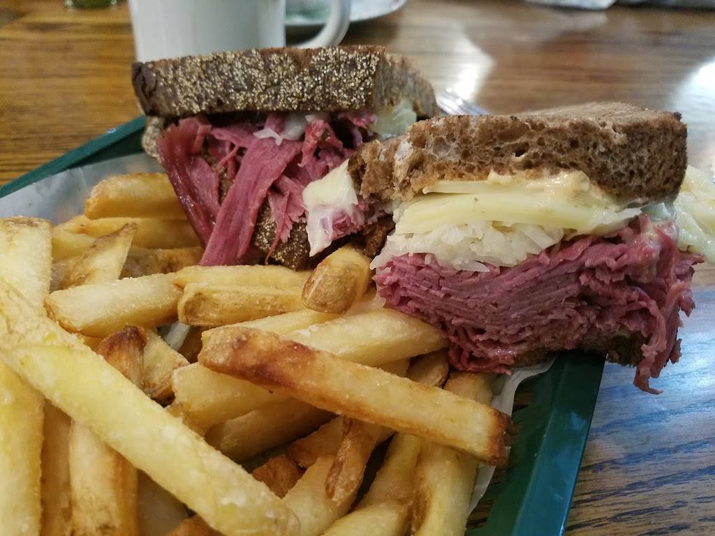 Ginnys & Jane Es Cafe and Gift Store | cafe | 9807 Gulf Dr, Anna Maria, FL 34216, USA | 9417783170 OR +1 941-778-3170