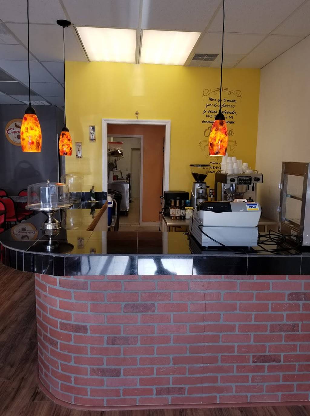 Caprichos Deli Coffee | restaurant | 4810 E Busch Blvd, Tampa, FL 33617, USA | 6462367644 OR +1 646-236-7644