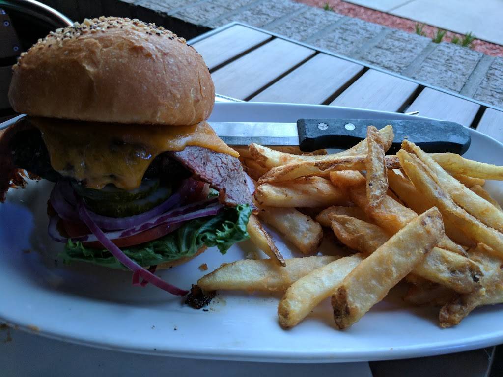 Carolina Ale House | restaurant | 277 Columbiana Dr, Columbia, SC 29212, USA | 8034076996 OR +1 803-407-6996