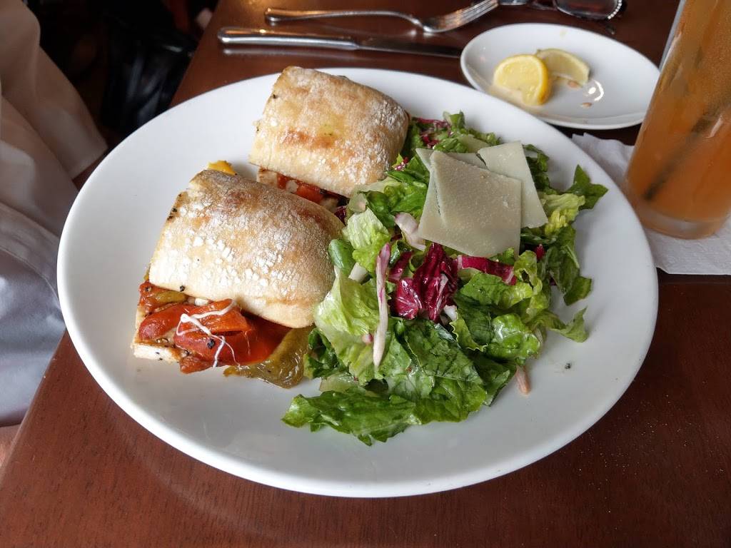 Avvio Ristorante | restaurant | 90 Hillside Rd, Cranston, RI 02920, USA | 4019422900 OR +1 401-942-2900