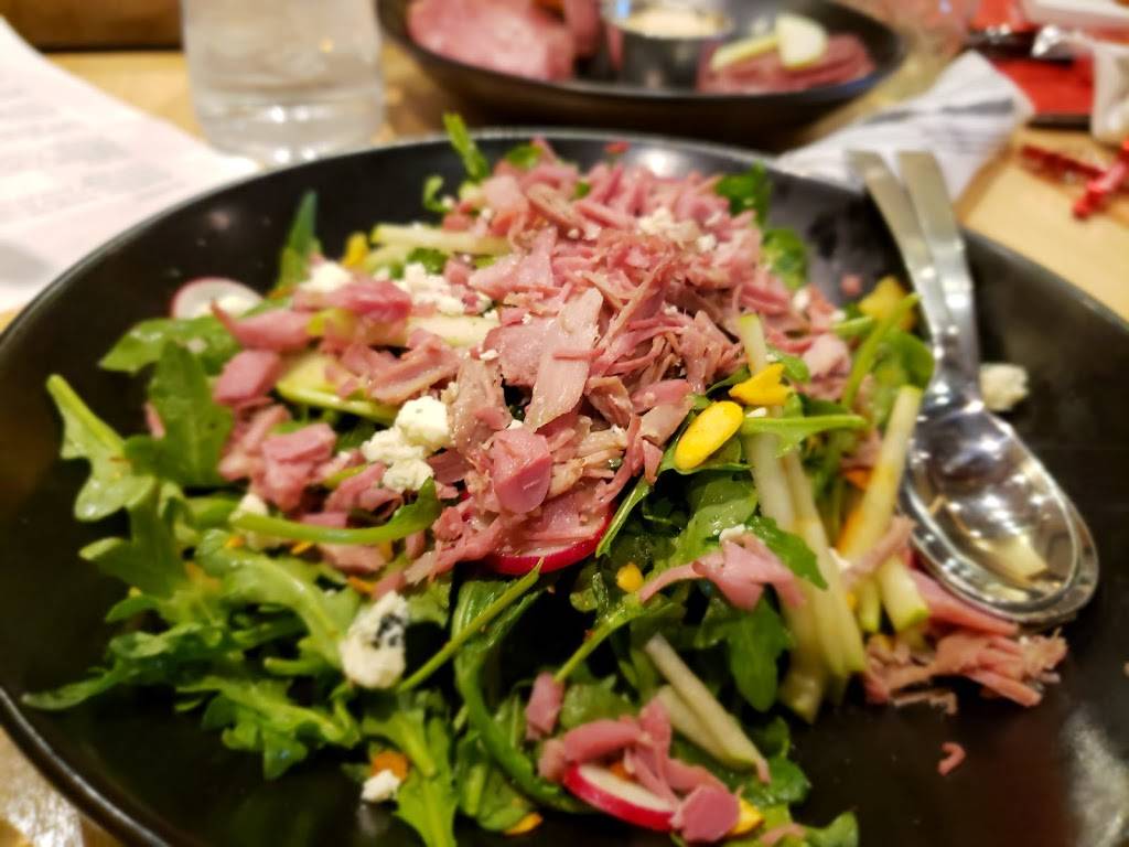 Elkmont Exchange Brewery & Eating House | restaurant | 745 N Broadway #7202, Knoxville, TN 37917, USA | 8652497904 OR +1 865-249-7904