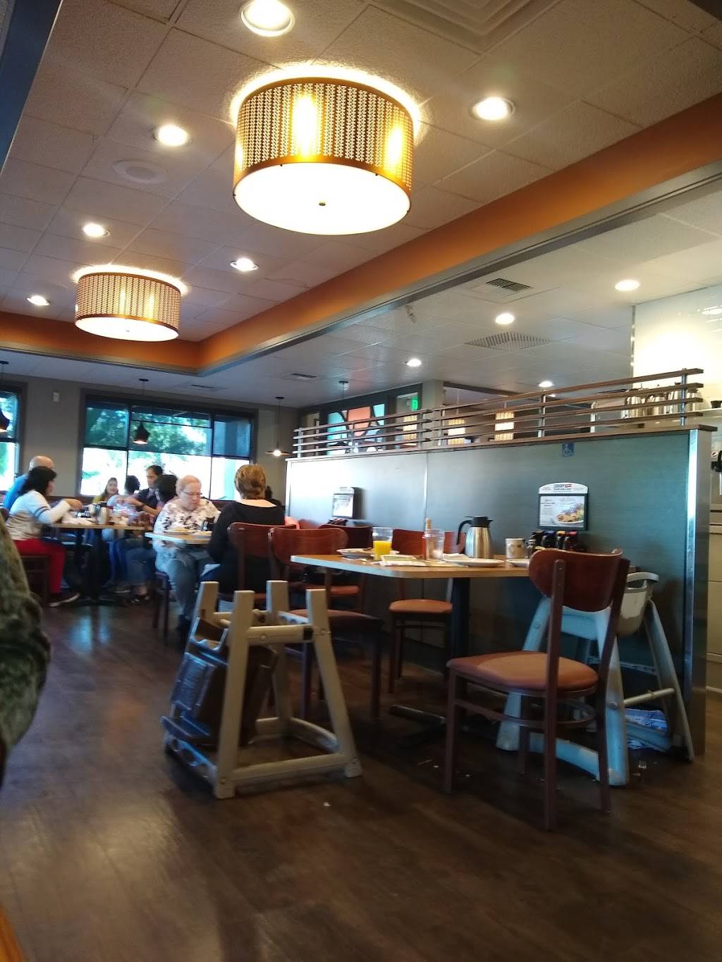 IHOP | restaurant | 2258 Otay Lakes Rd, Chula Vista, CA 91915, USA | 6196567780 OR +1 619-656-7780