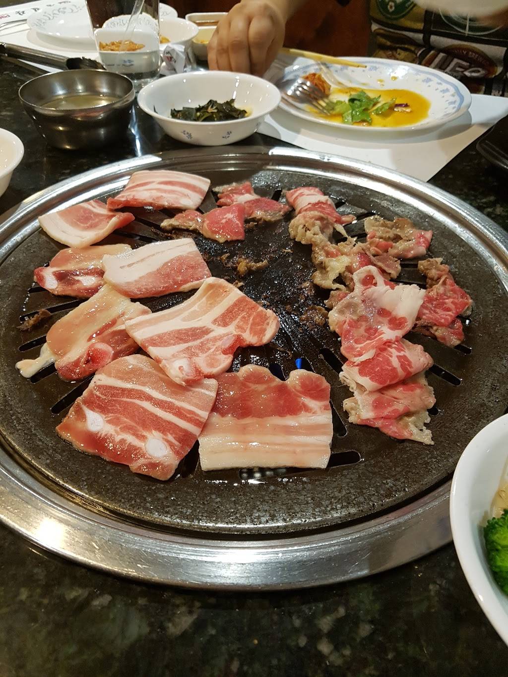 Pine Tree Restaurant | restaurant | 8322 Reseda Blvd, Northridge, CA 91324, USA | 8188861512 OR +1 818-886-1512