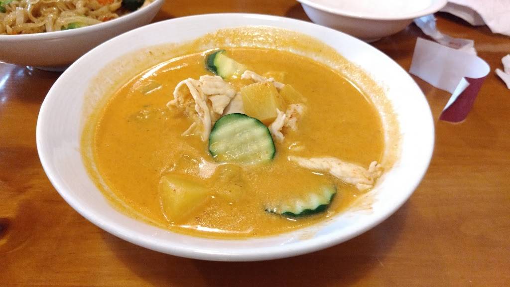 Curry in the Box - University Ave | restaurant | 3519 University Ave, Madison, WI 53705, USA | 6082381900 OR +1 608-238-1900