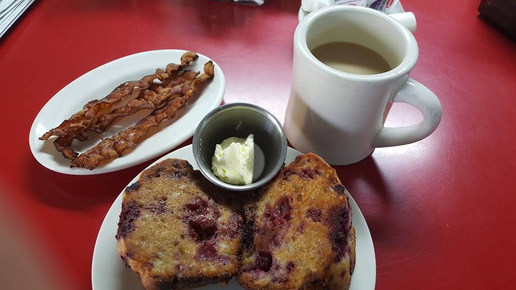 Mels Raspberry Patch | restaurant | 372 Alfred Rd, Sanford, ME 04073, USA | 2074905998 OR +1 207-490-5998