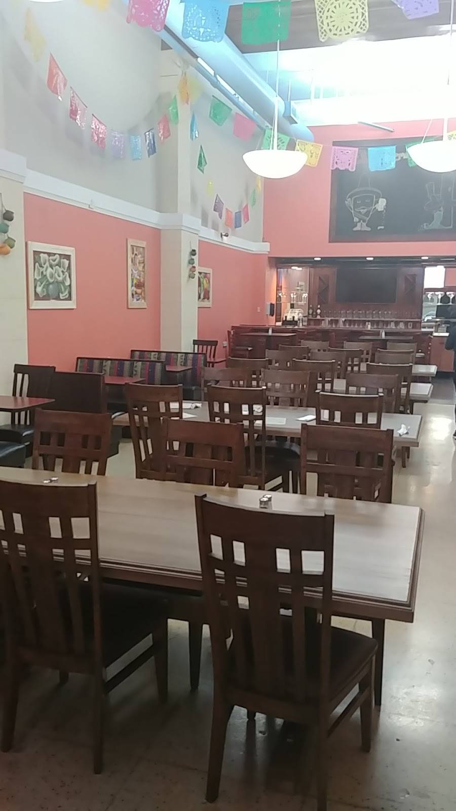 Los Chicos | restaurant | 200 S Elm St, Greensboro, NC 27401, USA | 3362569637 OR +1 336-256-9637