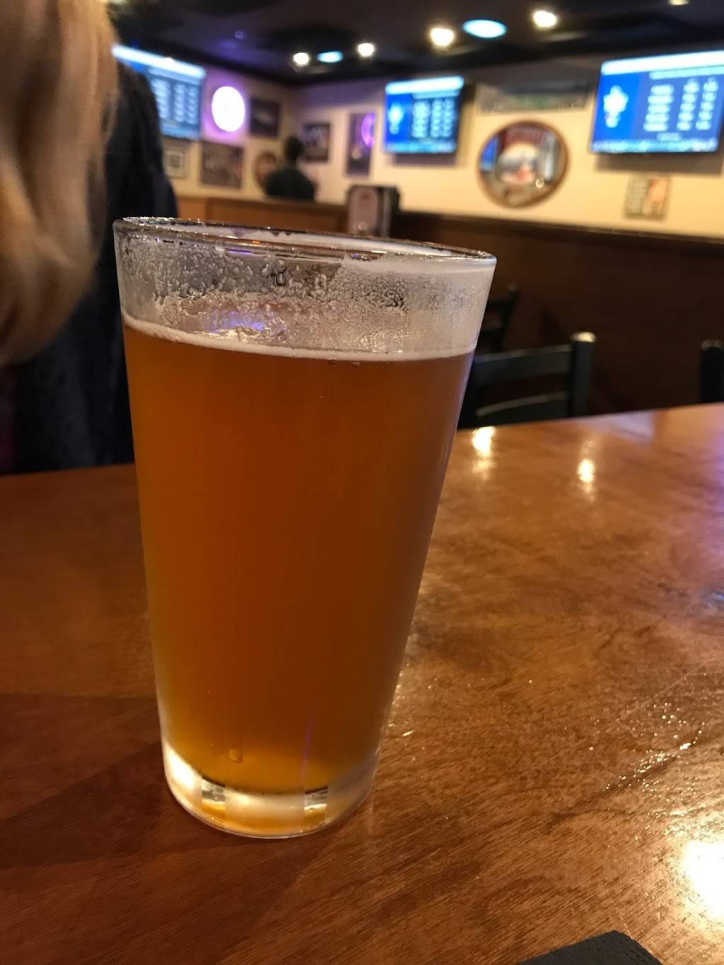 Sunset Alehouse | restaurant | 20 Front St S, Issaquah, WA 98027, USA | 4253918395 OR +1 425-391-8395