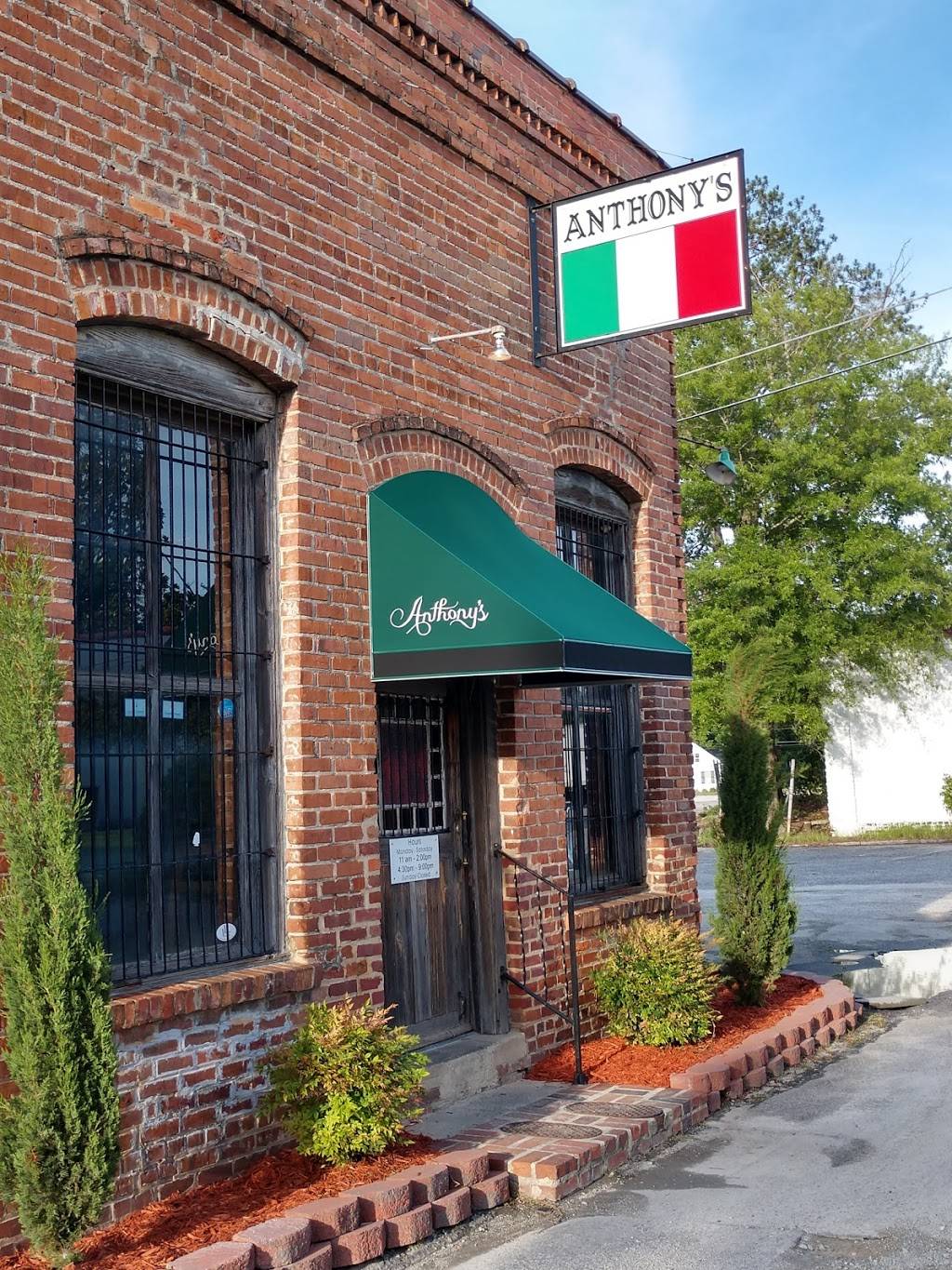 Anthonys Italian Restaurant | restaurant | 117 Mill St, Whiteville, NC 28472, USA | 9109146142 OR +1 910-914-6142
