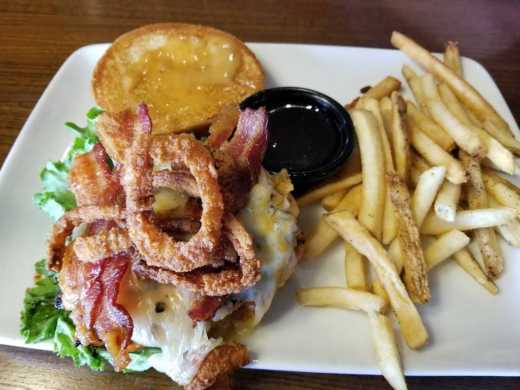 TGI Fridays | restaurant | 1475 Western Ave, Albany, NY 12203, USA | 5184891661 OR +1 518-489-1661