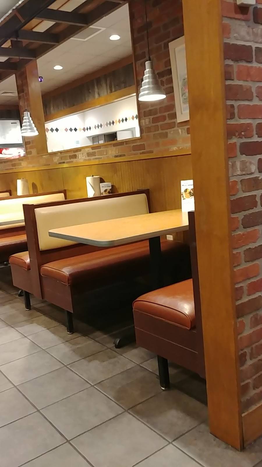 Captain Ds | restaurant | 110 Kefauver Ln, Madisonville, TN 37354, USA | 4234209455 OR +1 423-420-9455