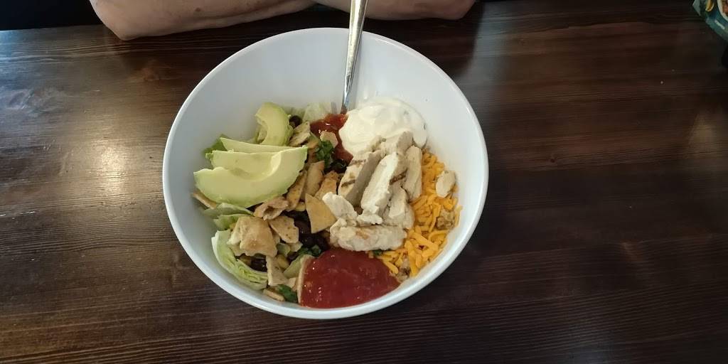 Chopped Leaf | restaurant | 547 Cundles Rd E #3, Barrie, ON L4M 0J7, Canada | 7057262000 OR +1 705-726-2000