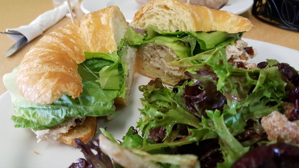 Denicas Real Food Kitchen | bakery | 2634, 6058 Dougherty Rd, Dublin, CA 94568, USA | 9258296200 OR +1 925-829-6200