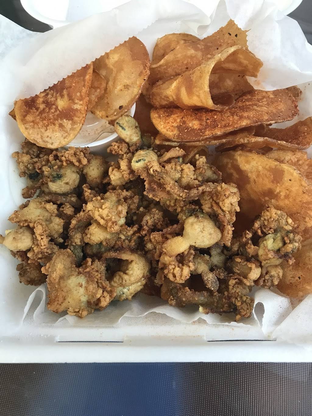 Lakeshore Restaurant | restaurant | 16 Crockett Rd, Dexter, ME 04930, USA | 2079243016 OR +1 207-924-3016