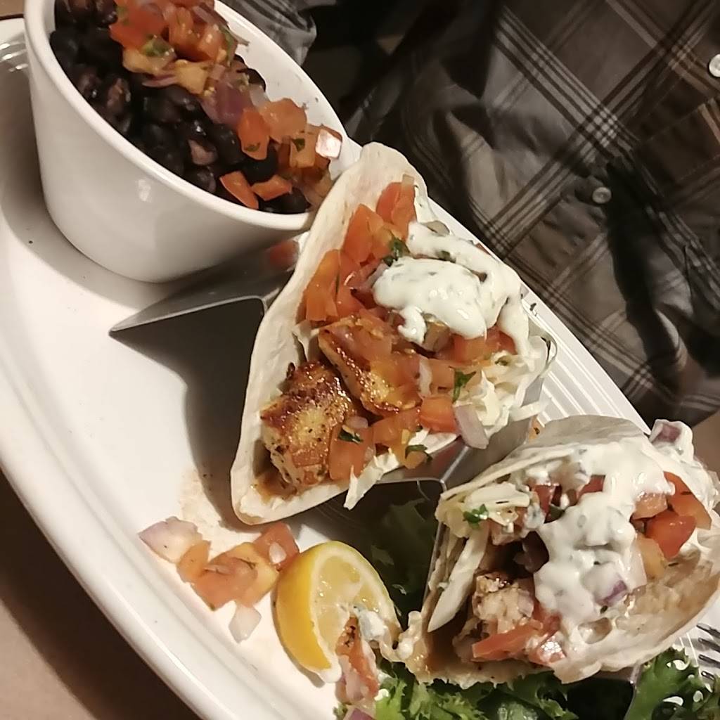 The Fish Dock at Pelican Point | restaurant | 1398 Sapelo Ave NE, Crescent, GA 31304, USA | 9128324295 OR +1 912-832-4295